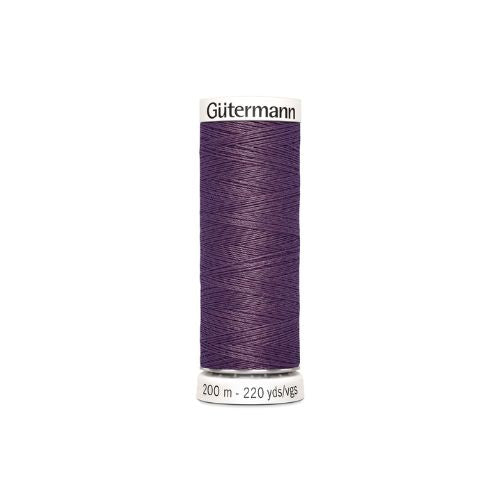 Gutermann naaigaren licht aubergine – kleurnummer 128, 200 meter.