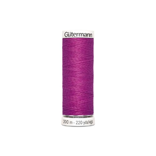 Gutermann naaigaren fuchsia– kleurnummer 321, 200 meter.