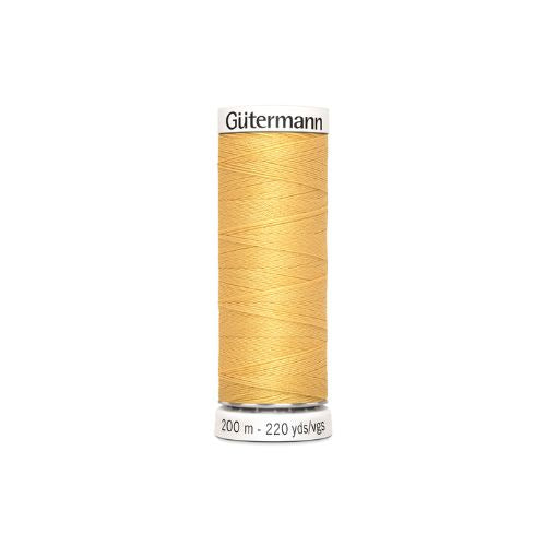 Gutermann naaigaren licht goud – kleurnummer 415, 200 meter.