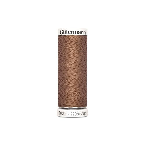 Gutermann naaigaren bruin – kleurnummer 444, 200 meter.