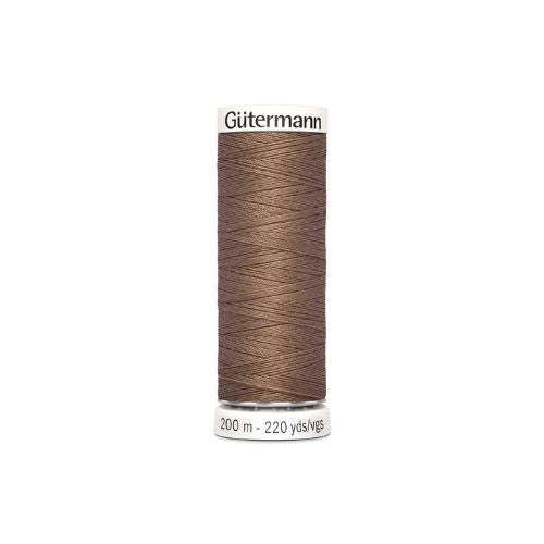 Gutermann naaigaren bruin – kleurnummer 454, 200 meter.