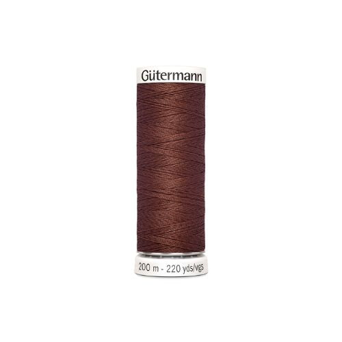 Gutermann naaigaren roodbruin – kleurnummer 478, 200 meter.
