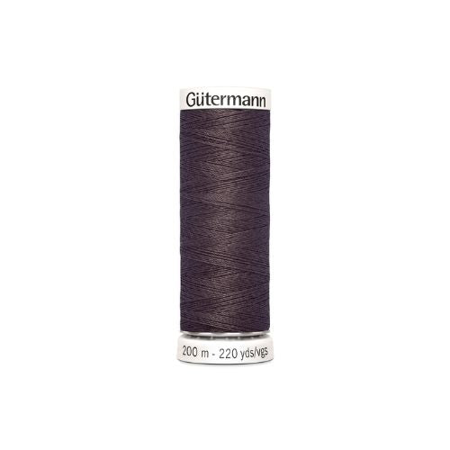 Gutermann naaigaren chocolade bruin – kleurnummer 540, 200 meter.
