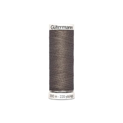 Gutermann naaigaren taupe – kleurnummer 669, 200 meter.