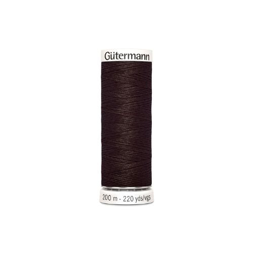 Gutermann naaigaren donkerbruin – kleurnummer 696, 200 meter.