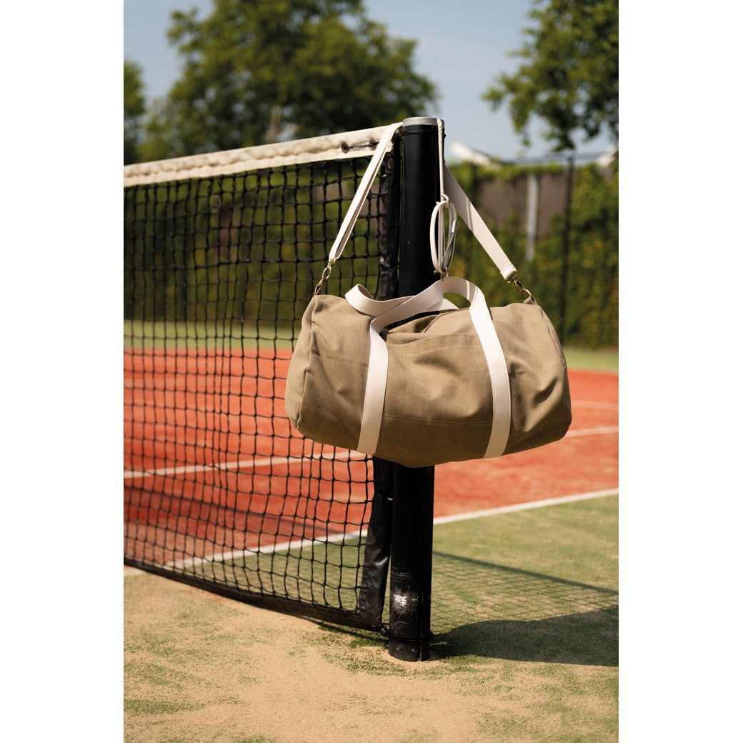 Tas gemaakt van taupe kleurige stonewashed canvas stof.