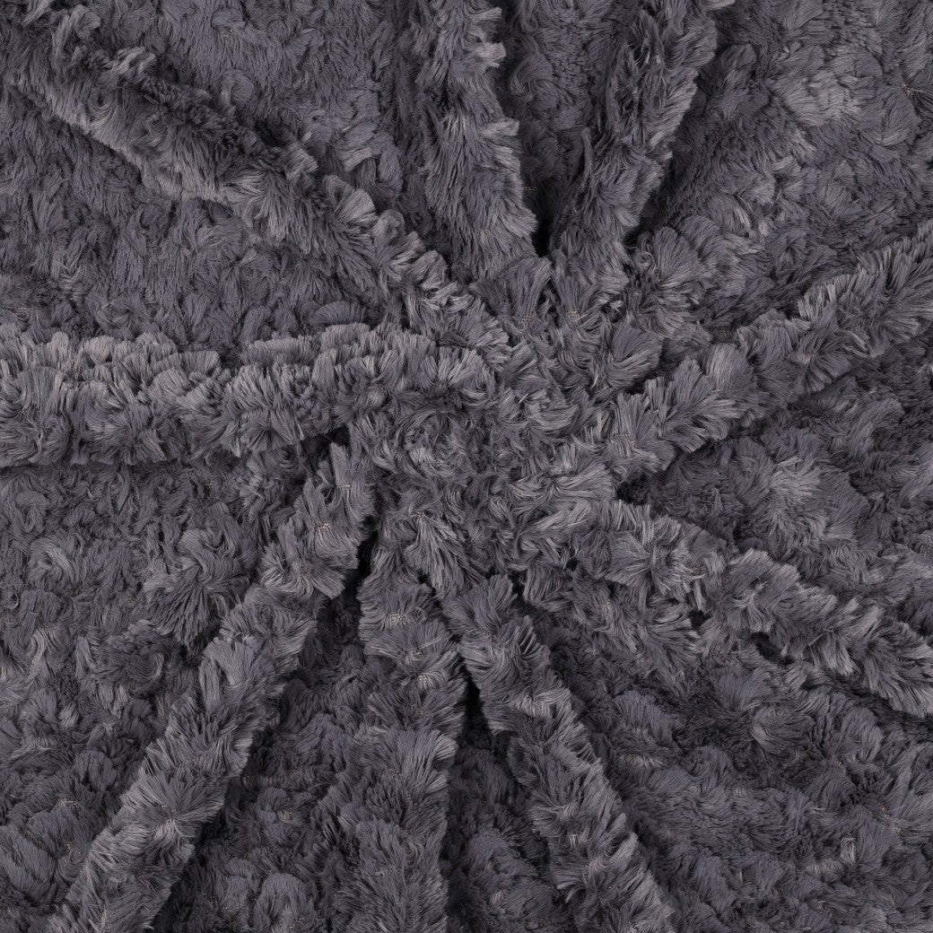 Faux fur in de kleur grijs.