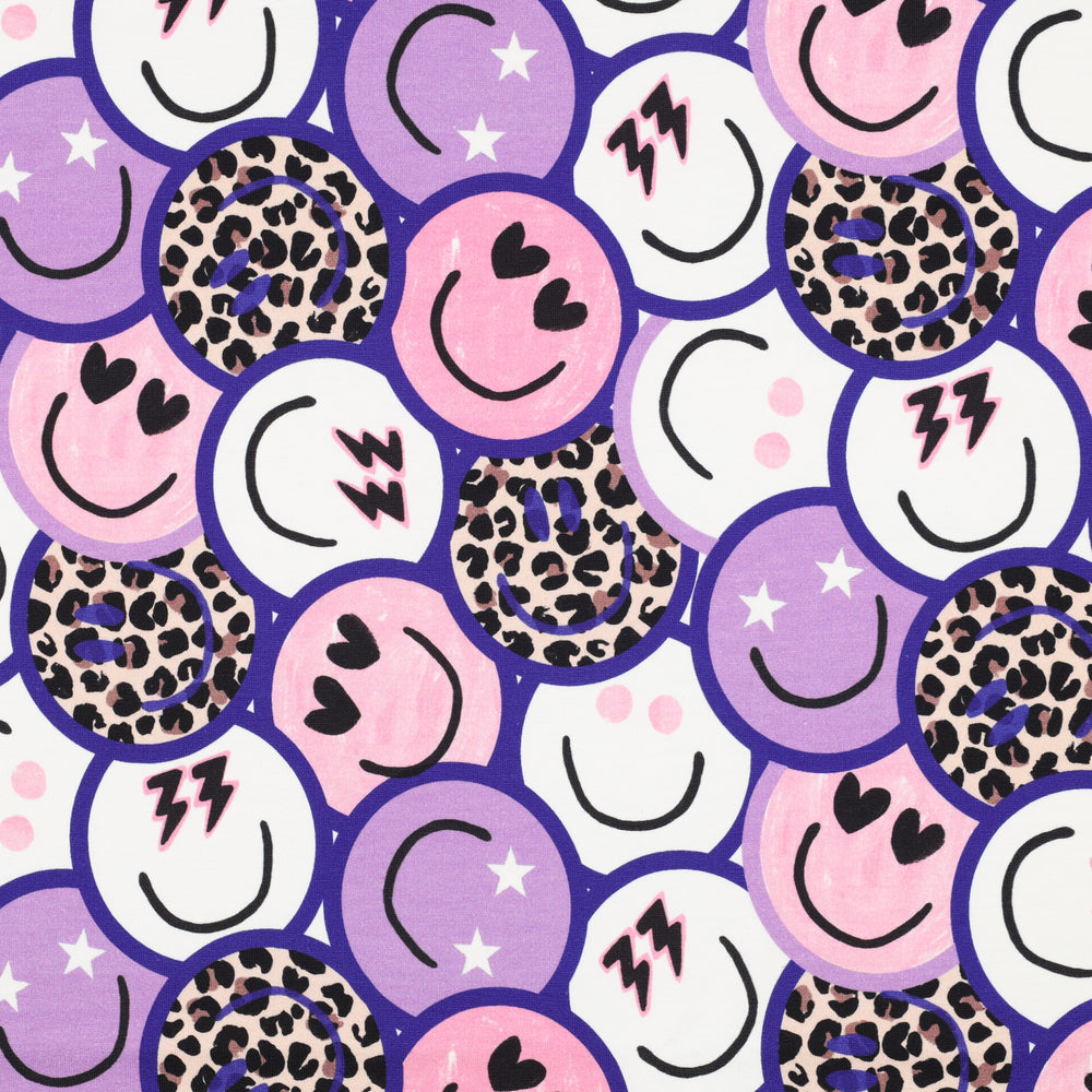 
                  
                    Sweaterstof met smileys in paars en roze en dierenprint voor kinderkleding.
                  
                