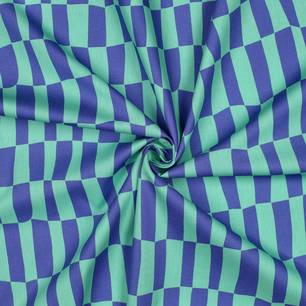 Katoen poplin organic stof met ruiten in blauw groen van Jennifer Bouron