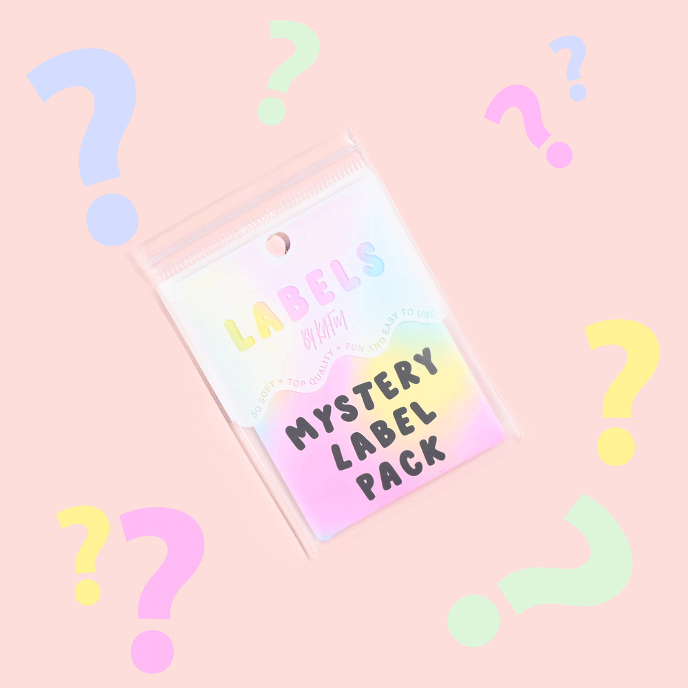 Mystery label pakket van Kylie and the machine met 6 naailabels.