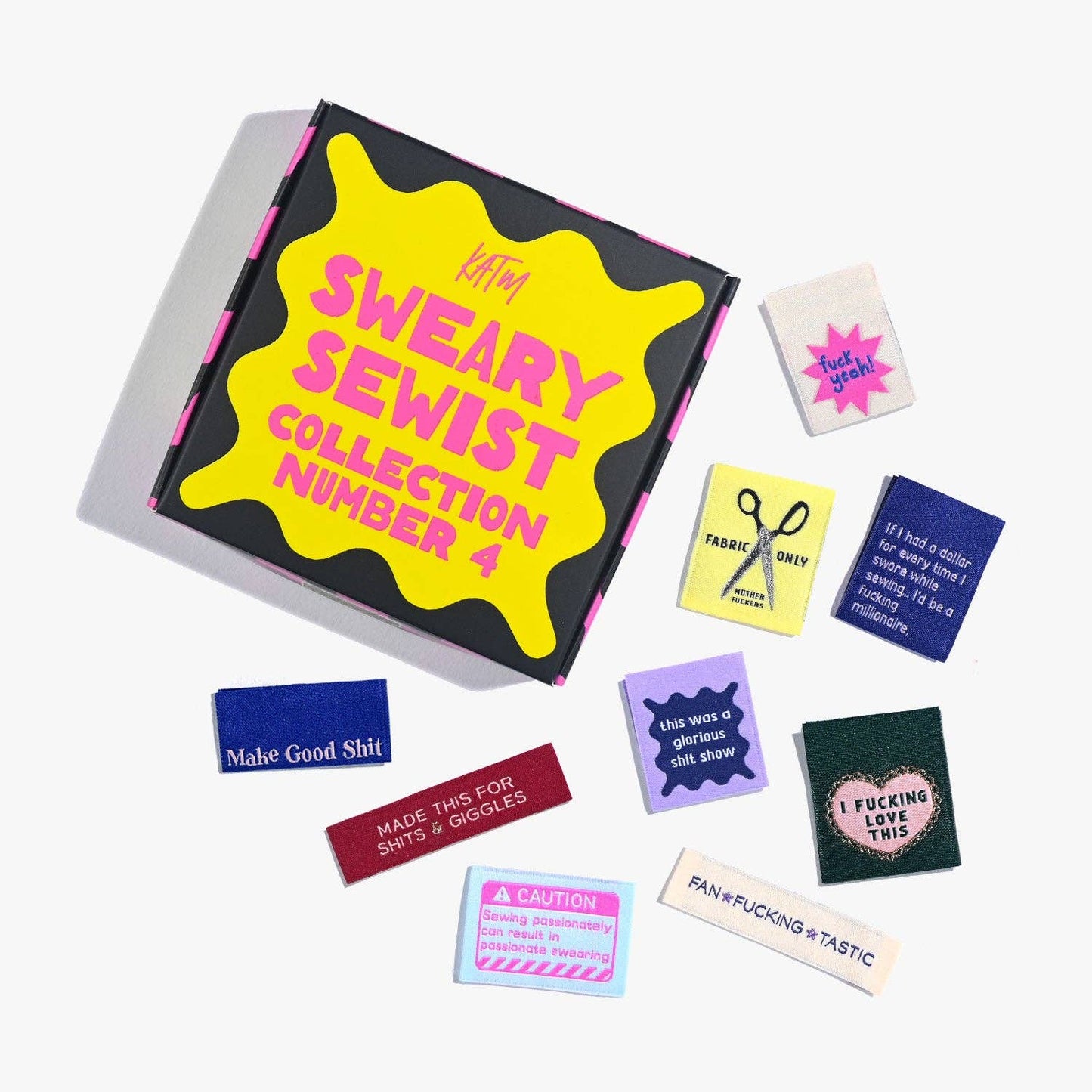 Een special edition label box met 9 verschillende naailabels om in kleding te naaien.