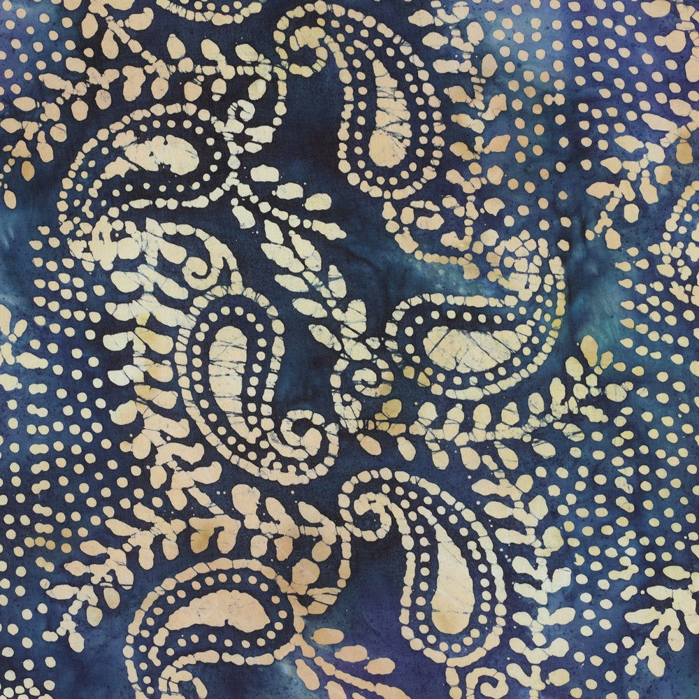 
                  
                    Unieke batik stof in een blauwe kleur met beige tekeningen.
                  
                