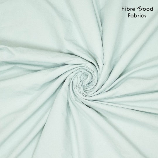 Waterdichte ice flow groene nylon stof van fibre mood voor sport en outdoor kleding.