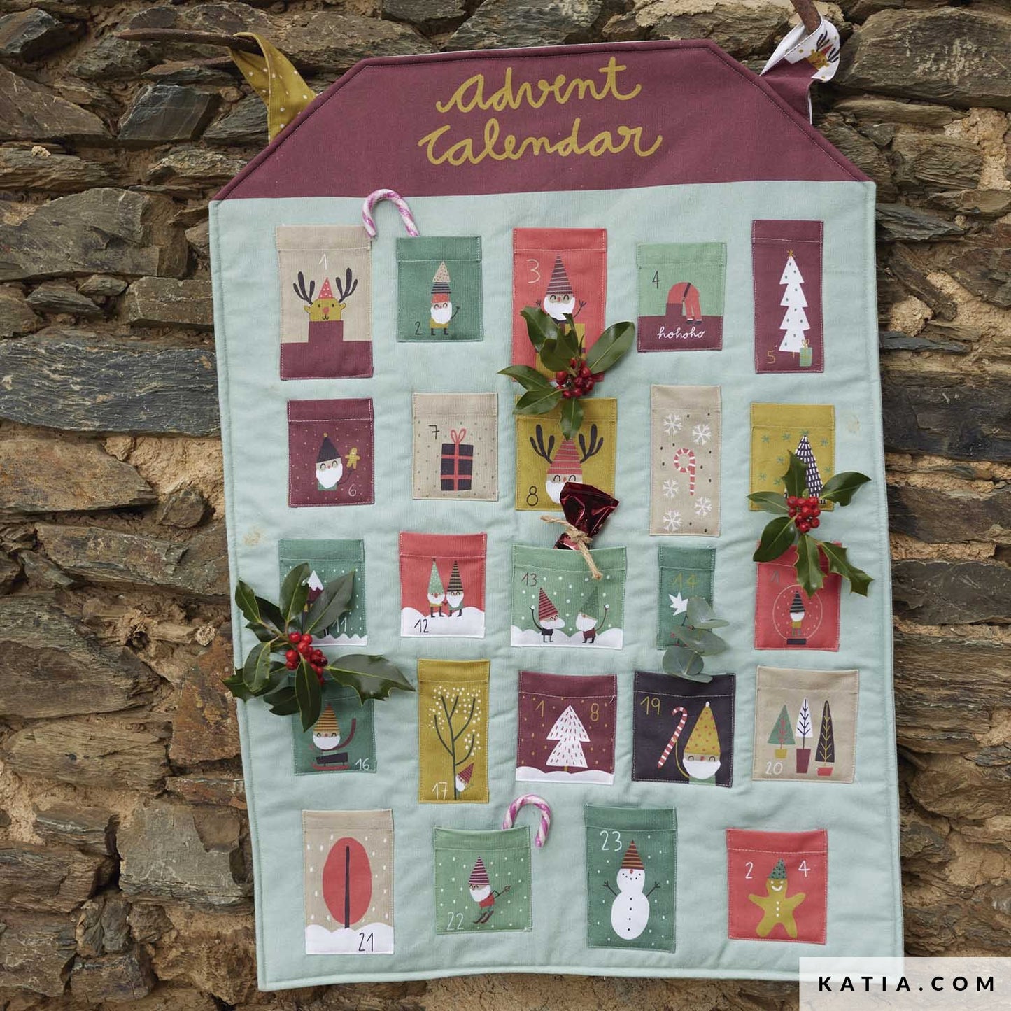 Paneel stof voor het maken van een kerst adventskalender met kabouter gnomes.
